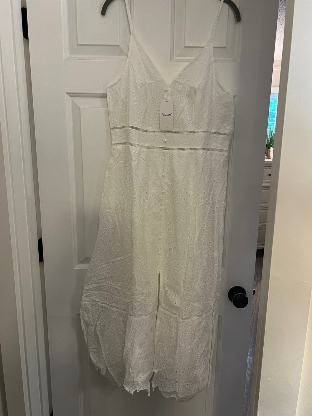 Simplee White Eyelet Tiered Dress with Pearl Buttons NWT!